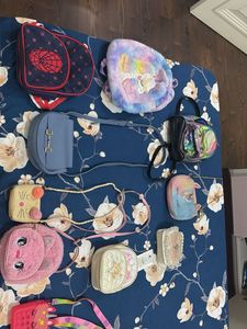 Cute Iridescent Backpack with Sequins