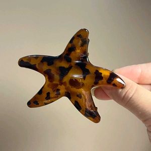 Cute Starfish Hair Clips (Set of 2)