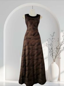 beautiful brown gown 😍