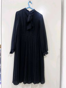 Elegant Black Long Sleeve Dress