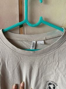 Cute cropped t-shirt