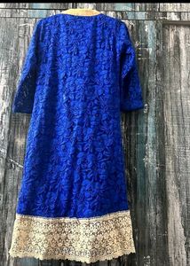 Elegant Blue Floral Embroidered Kurta