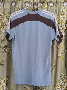 ADIDAS T-shirt