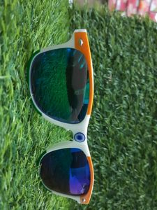 💥 Attractive Sunglass for man and Women pack of 1 pc Brand New Never Use
