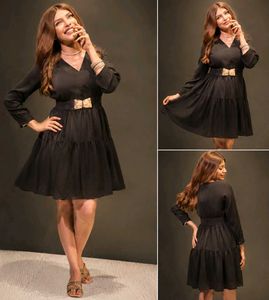 Chic Black Tiered U-Neck Dress with front zip