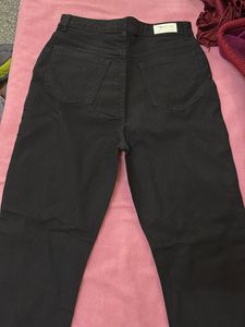 Black High-Waisted Jeans
