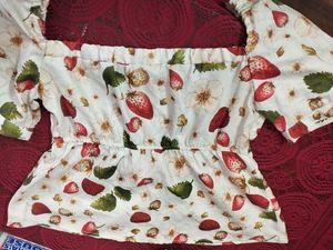 Cute Strawberry Print Puff Sleeve Top