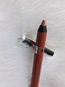 YSL LOVENUDE Lip liner ( read description ) 💕♥️