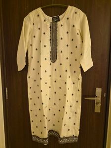 Elegant Cream Kurta Set with Black Embroidery XL