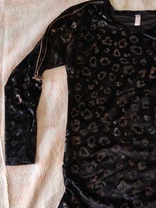 Stylish Black Velvet Leopard Print Top