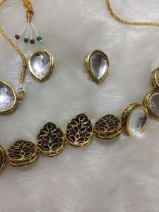 Kundan Necklace Set