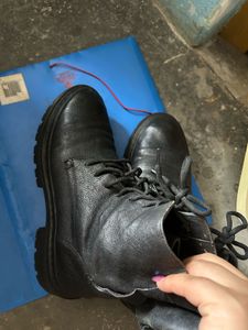 Black Combat Boots with Zipper