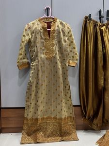 women ' Ethnic Kurta suits