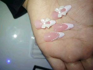Elegant French Tip Nails with 3D-Bows 24 pcs