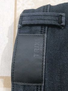 Classic Black High-Waisted Jeans
