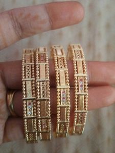 Set of 4 Golden Bangles