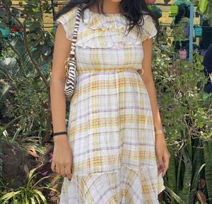 Chic Plaid Ruffle Dress