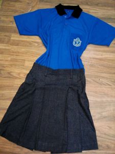 School Uniform Set: 3 Skirts,1 t-shirt
