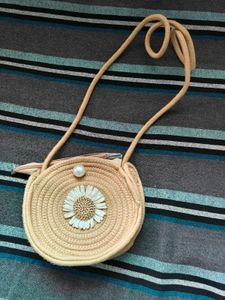 Cute Straw Crossbody Bag with Flower
