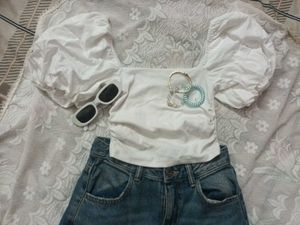 Chic White Puff Sleeve Top