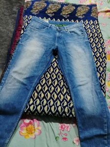 Men's Blue Wash Jeans