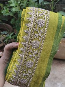 Exquisite Embroidered lace