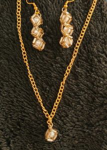 Gold Chain &amp; Cube Bead Jewelry Set