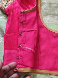 Elegant Green Saree with Pink Blouse