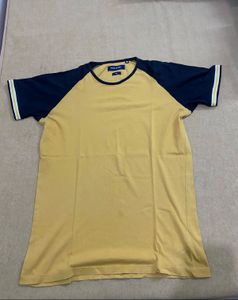 Blue Saint Men's Yellow &amp; Black Raglan Tee