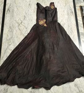 🌻Designer Embroidered Gown