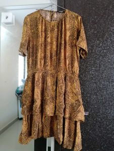 Animal Print Ruffle Dress m to xl
