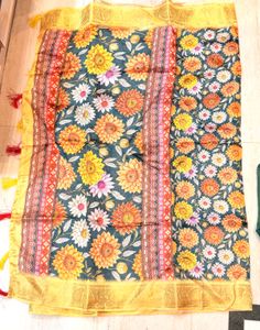 brand new Vibrant saree with blouse piece