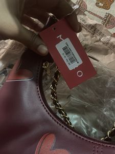 Chic Red Heart Print Sling Bag