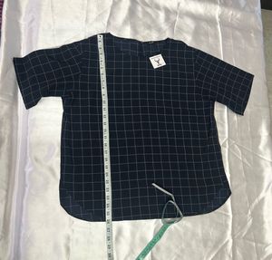 IMPORTED Chic Grid Print Top