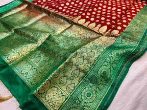Red &amp; Green Banarasi Silk Saree With Zari design a