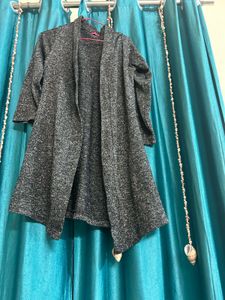 Elegant Gray Knit Cardigan