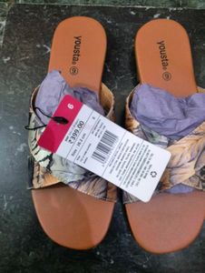 Brand new Youstao Floral Print Flats in size 6