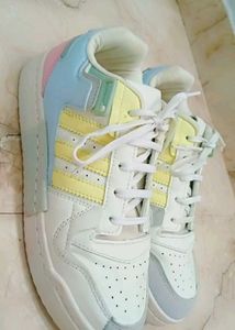 Low Pastel Sneakers