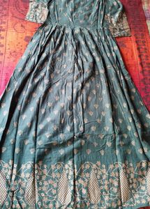 Elegant Green Ethnic Gown with Gold Print