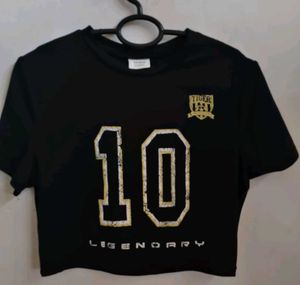Black Cropped "10 Legendary" T-Shirt