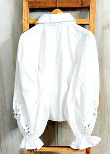 Chic White Embroidered Button-Up Blouse-38-40
