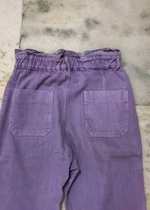 Chic Lilac High-Waisted Jeans
