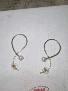 Elegant Pearl Swirl Earrings