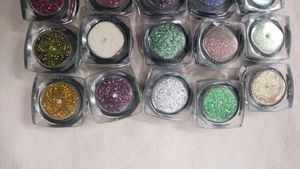 🆕25 Piece Eye Glitters