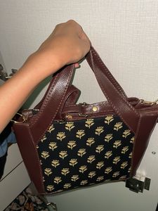 Stylish Tote Bag with Block Print.