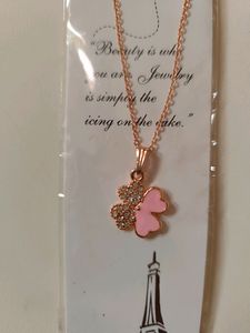 Small Flower Pendant Rose Gold Chain