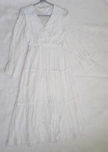 Elegant White Tiered v-neck Midi Dress with long s