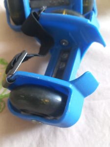 Skates Free size ,fix On Any Shoe/age,