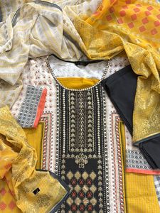 Embroidered festive Kurta Set with Dupatta