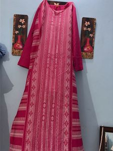 Vibrant Pink Embroidered Kurta